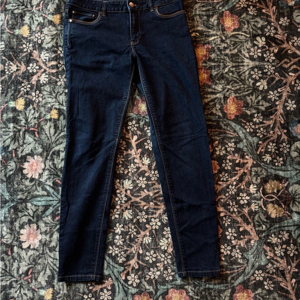 White House Blue Jeans